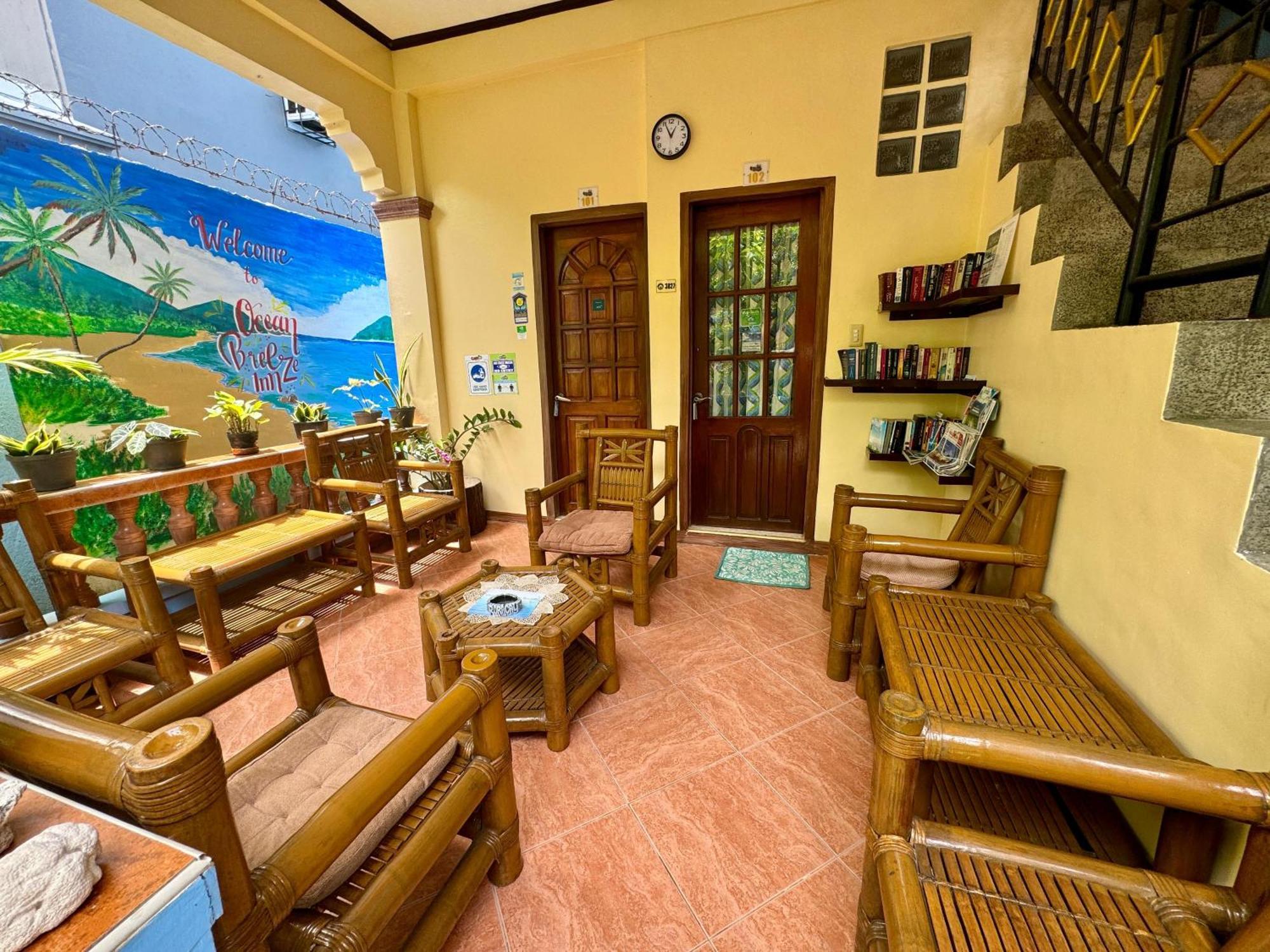 Ocean Breeze Inn Manoc-Manoc Екстер'єр фото