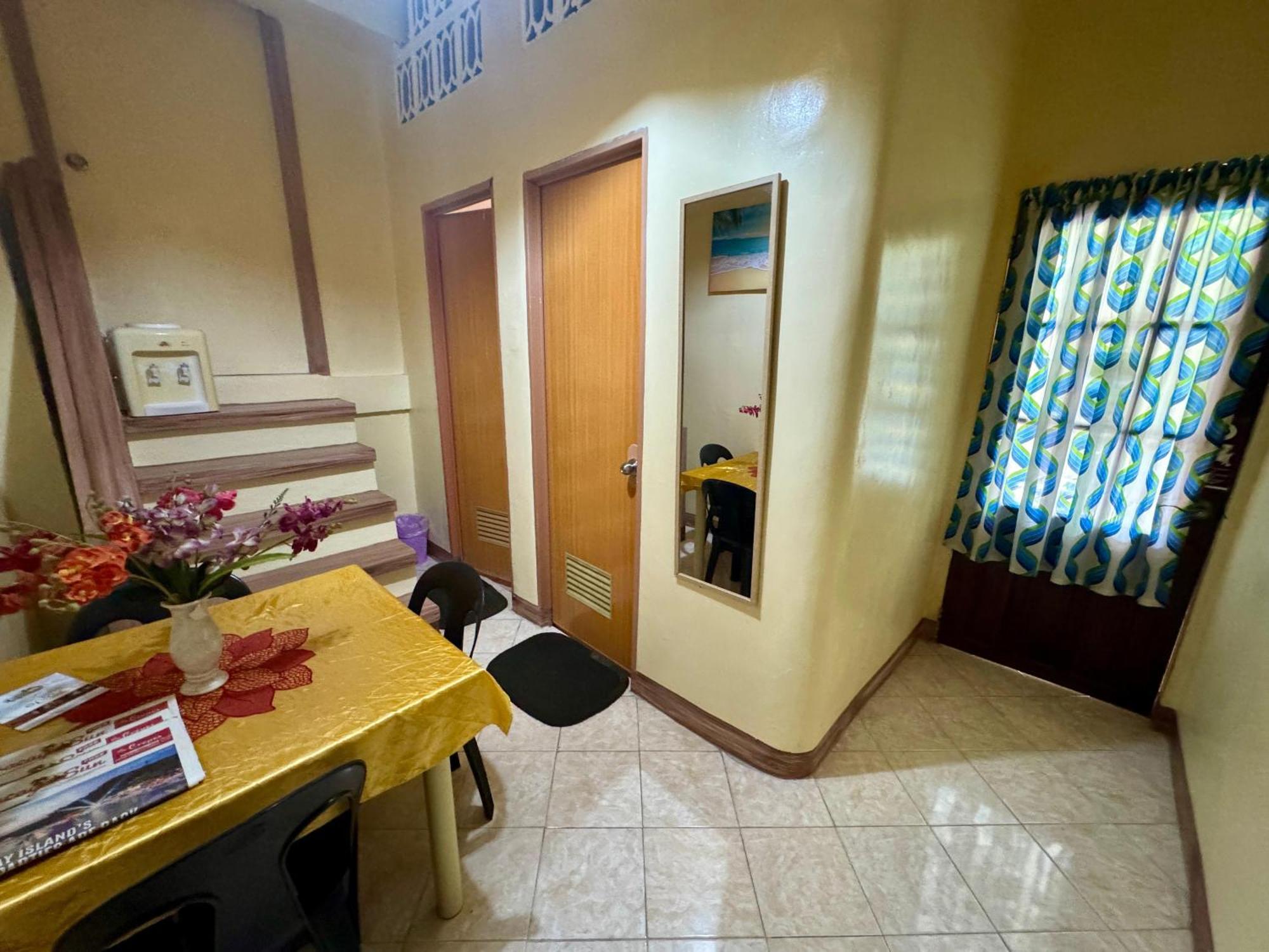 Ocean Breeze Inn Manoc-Manoc Номер фото