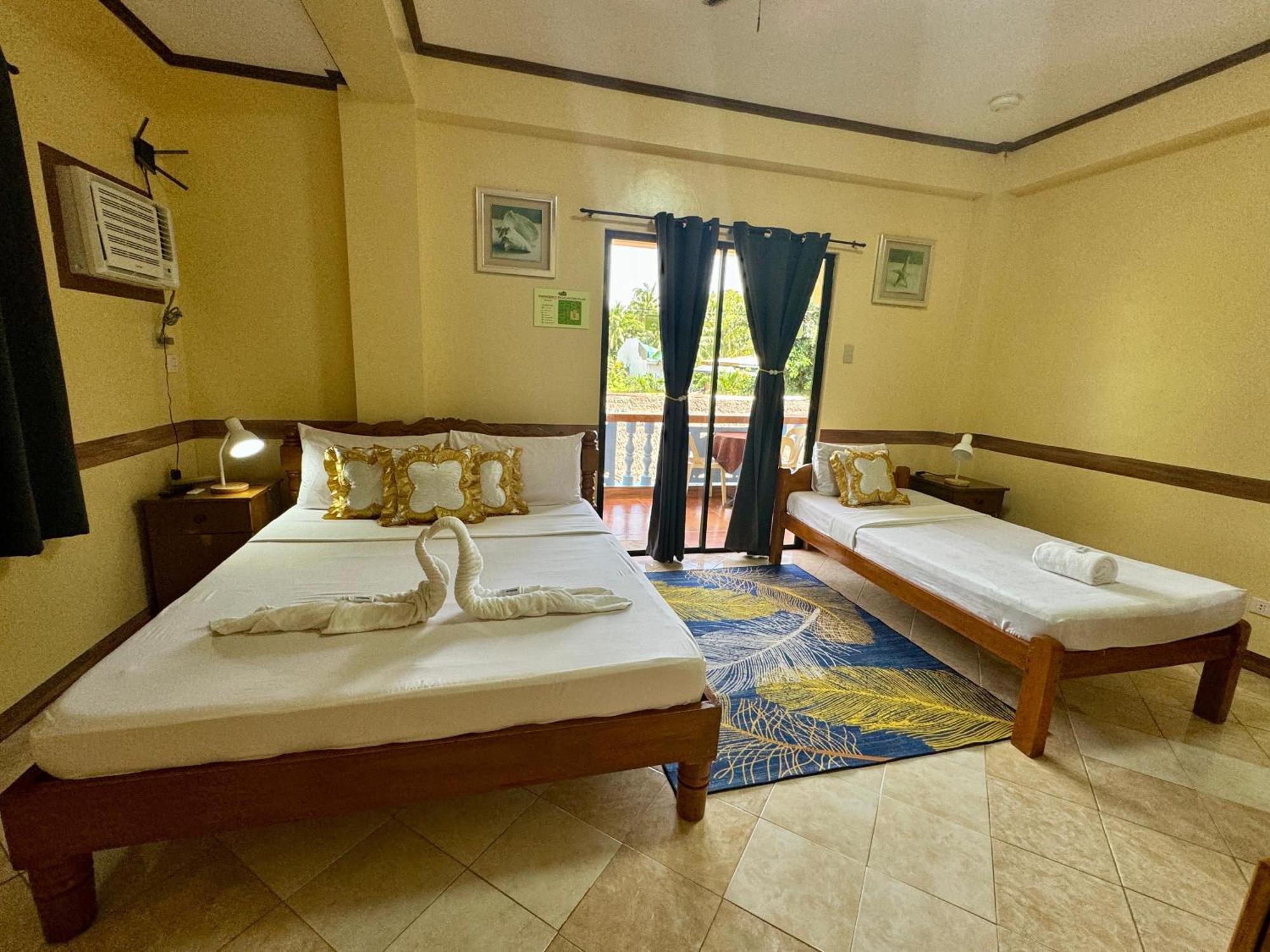 Ocean Breeze Inn Manoc-Manoc Номер фото
