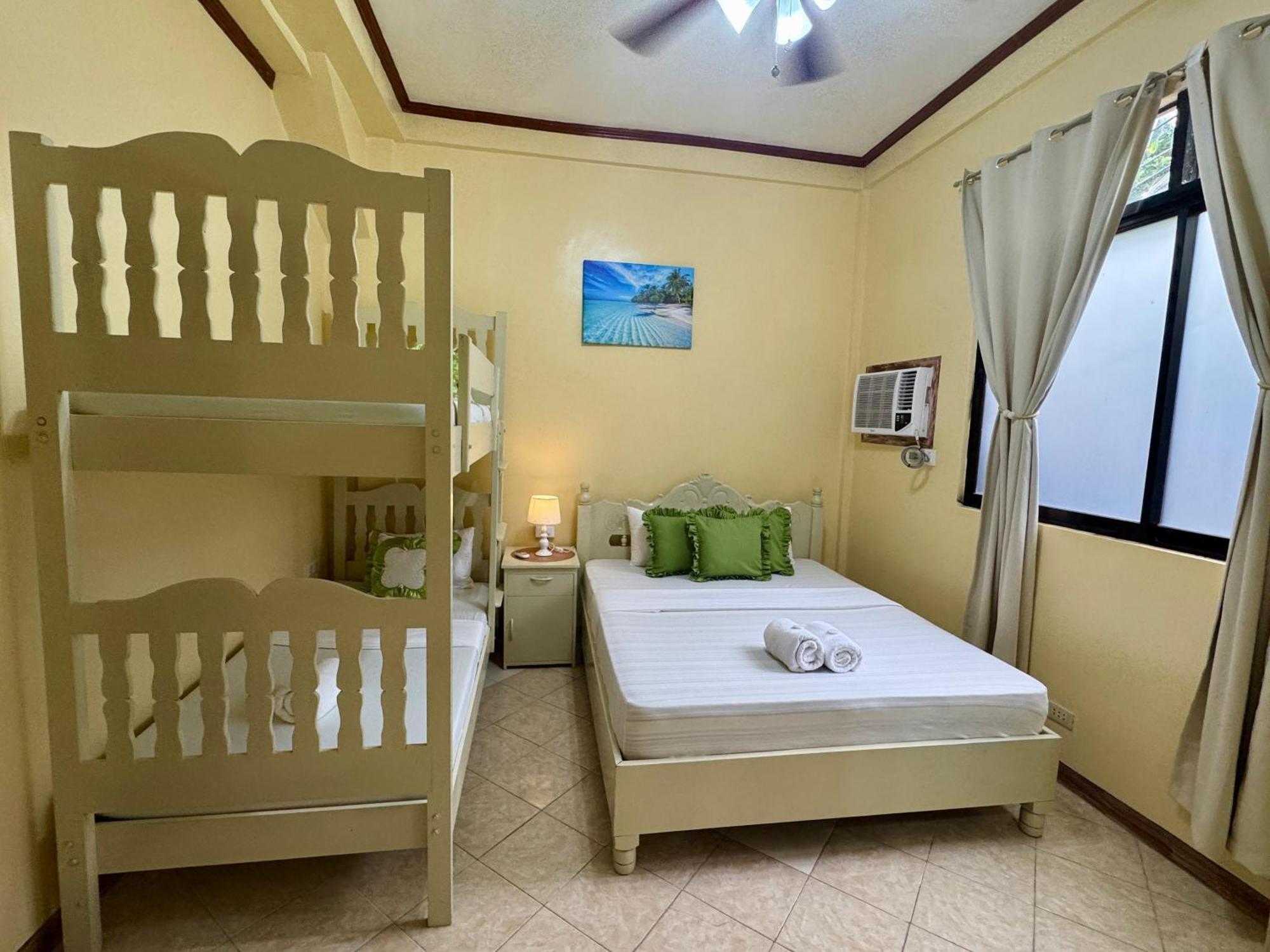 Ocean Breeze Inn Manoc-Manoc Номер фото